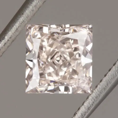 0.65ct GIA CERTIFIED FANCY LIGHT PINK SI2 DIAMOND UNTREATED PRINCESS CUT NATURAL