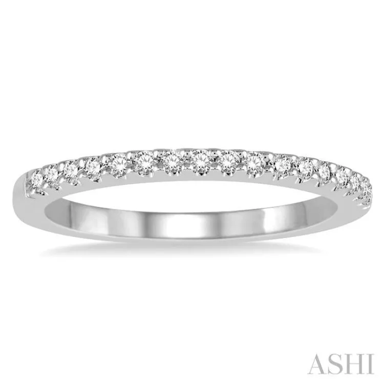 1/8 Ctw Round Cut Diamond Wedding Band in 14K White Gold