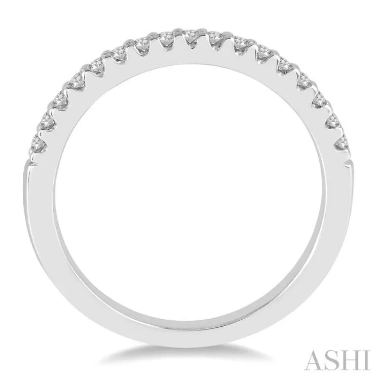 1/8 Ctw Round Cut Diamond Wedding Band in 14K White Gold