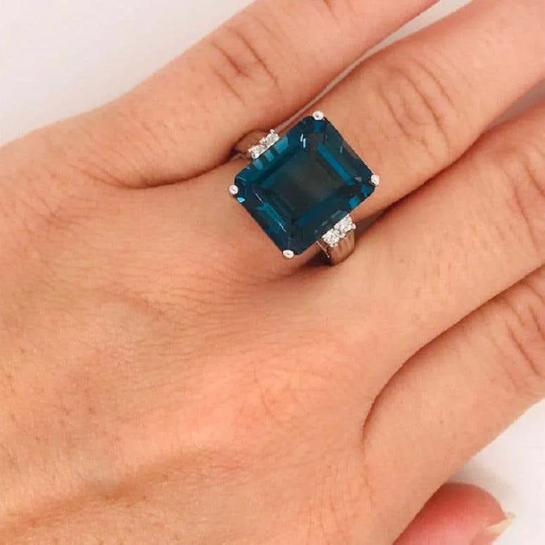 9 Carat Blue Topaz Ring