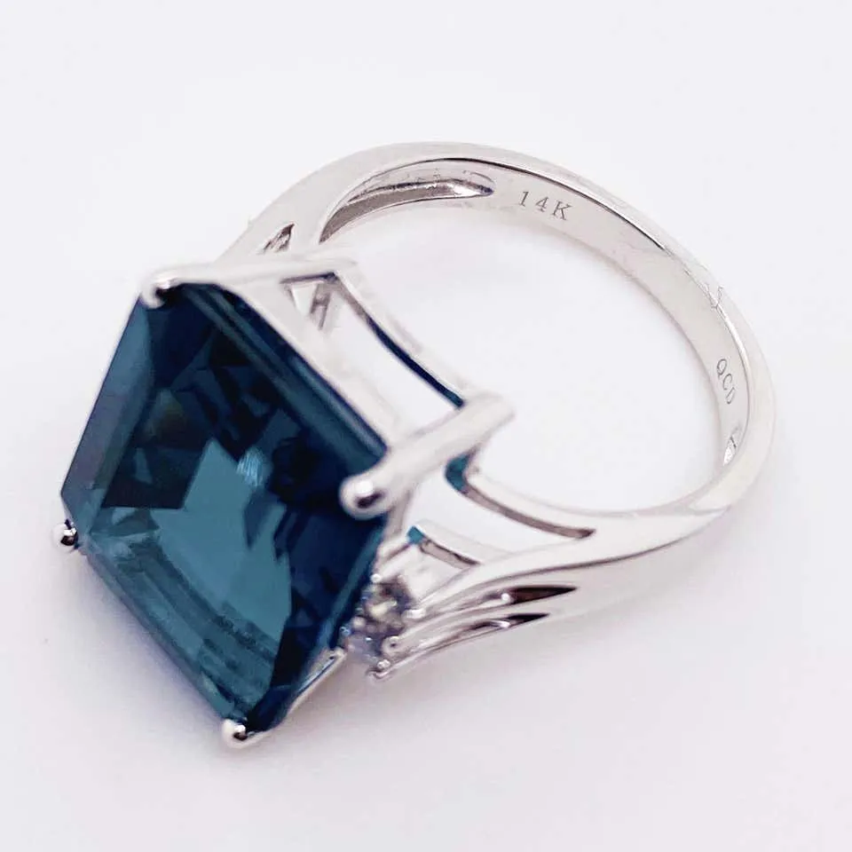 9 Carat Blue Topaz Ring