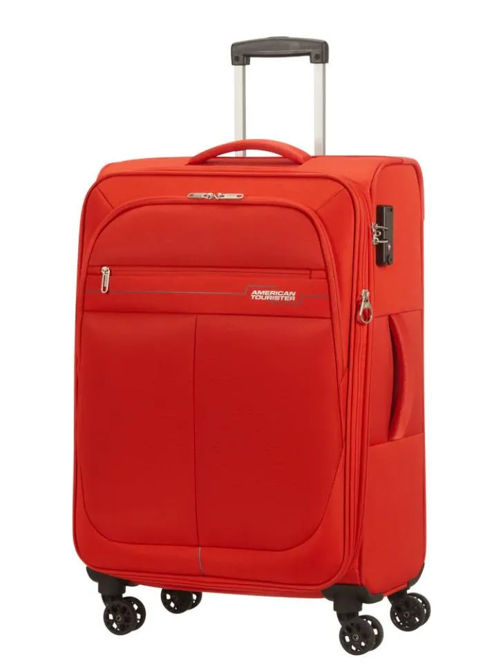 American Tourister Deep Dive - Set of 3  Expandable Red