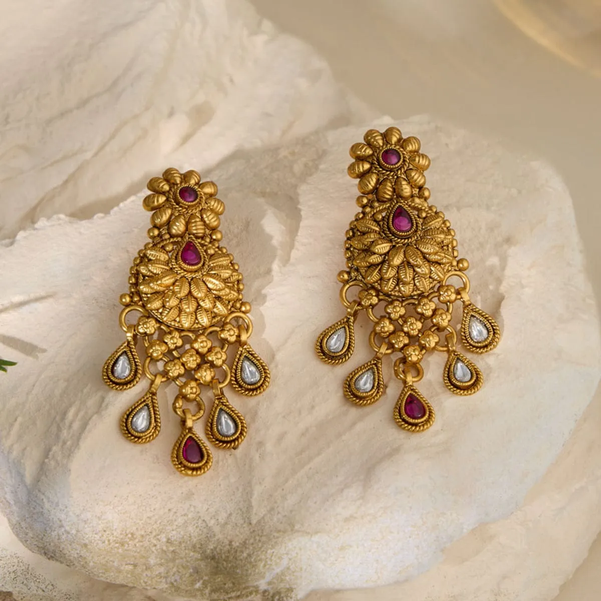 Antique Earring 172451