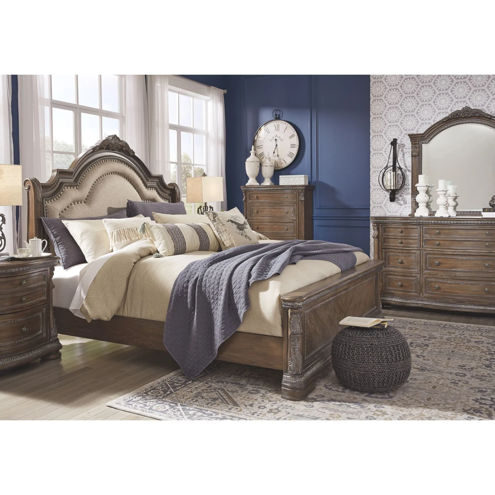 Charmond King Panel Bed