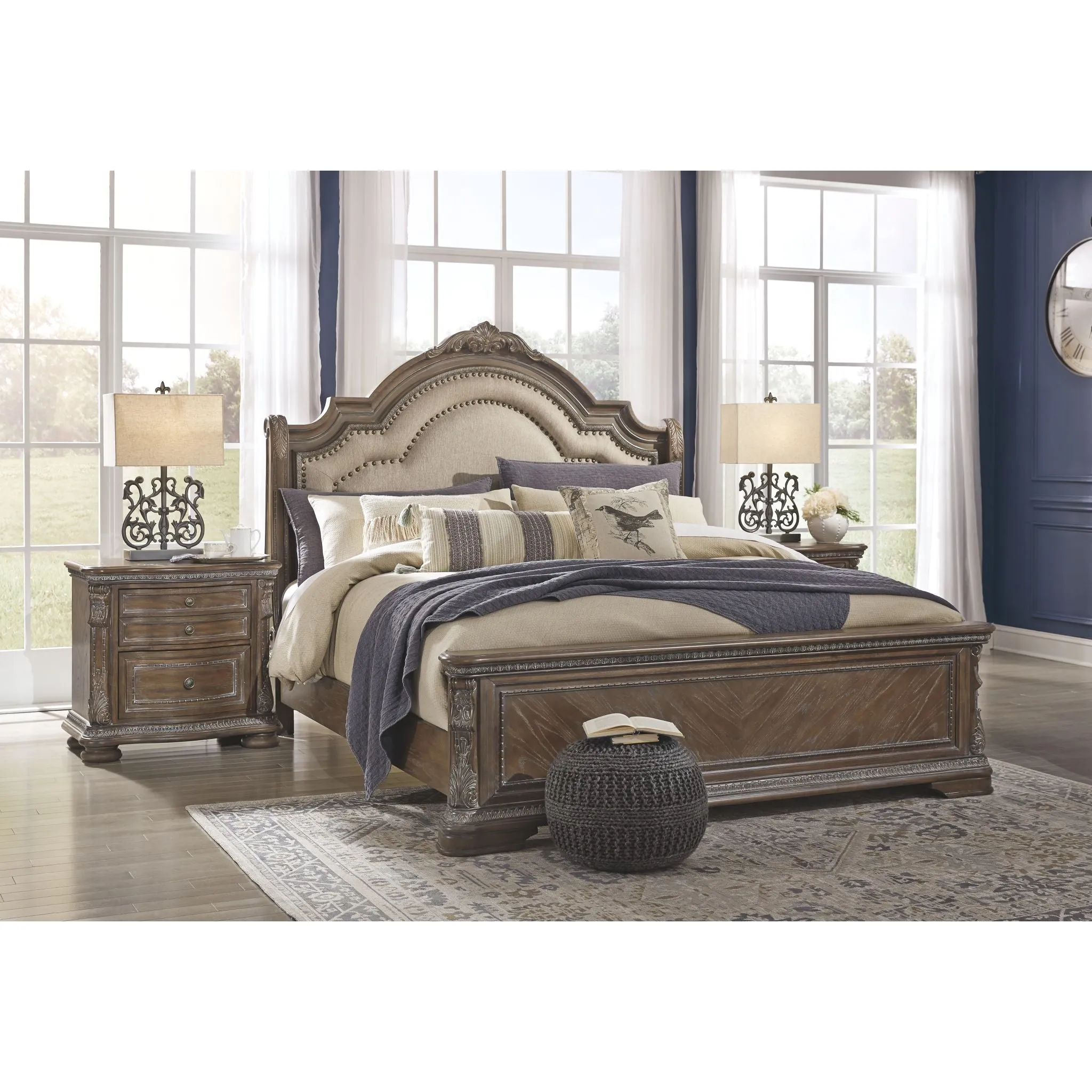 Charmond King Panel Bed