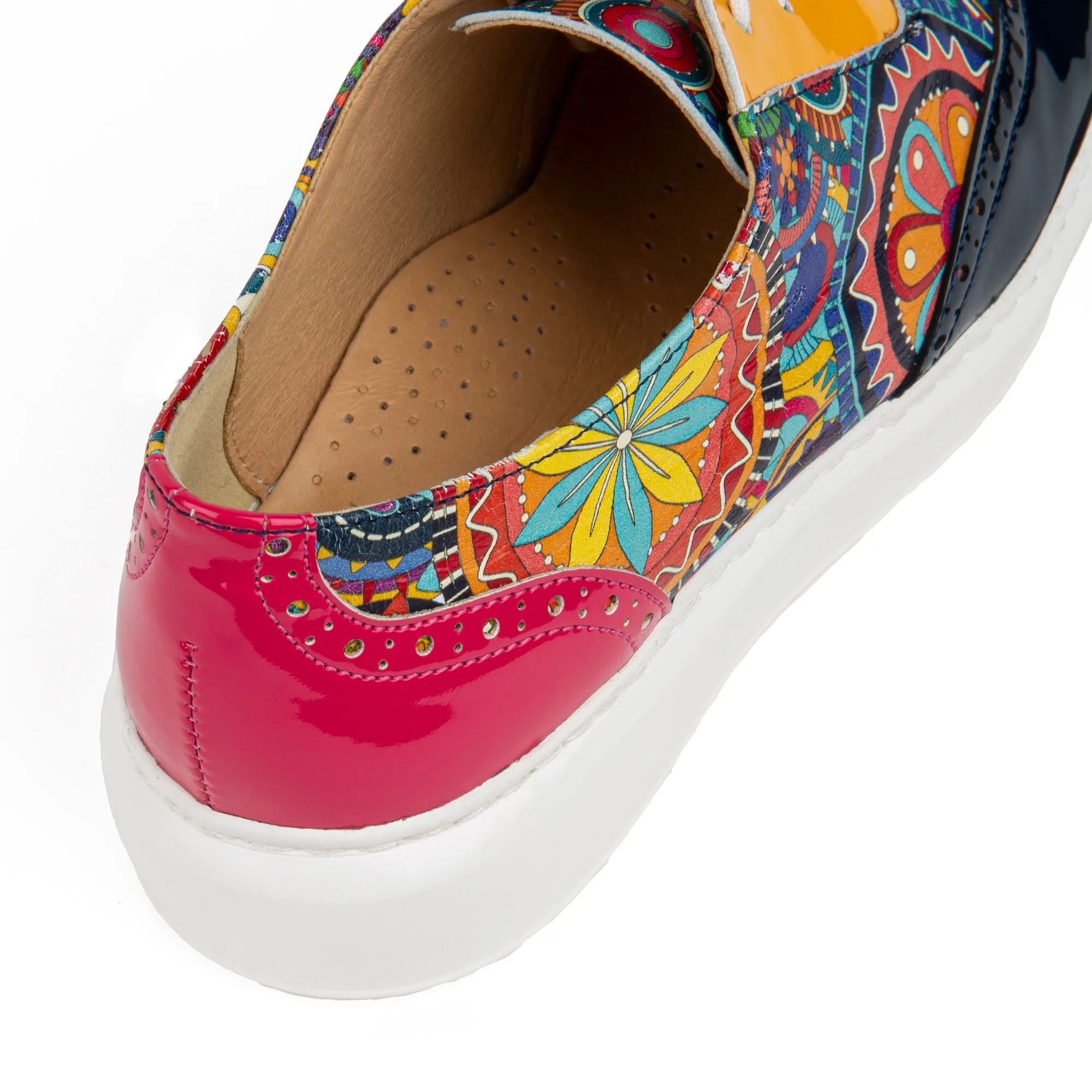 Colorado - Multi Signature - Women's lightweight EVA sole trainer with brogue details