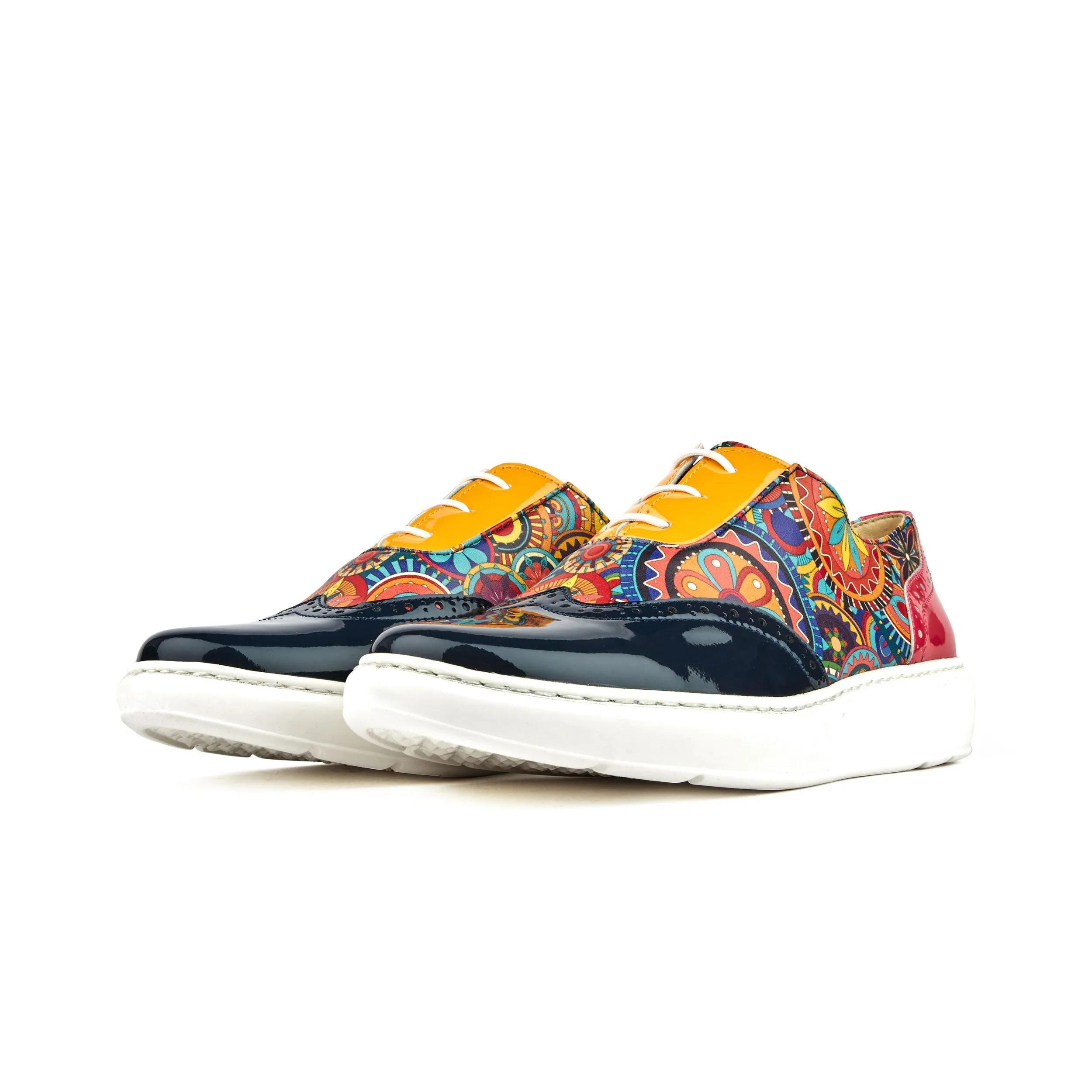 Colorado - Multi Signature - Women's lightweight EVA sole trainer with brogue details