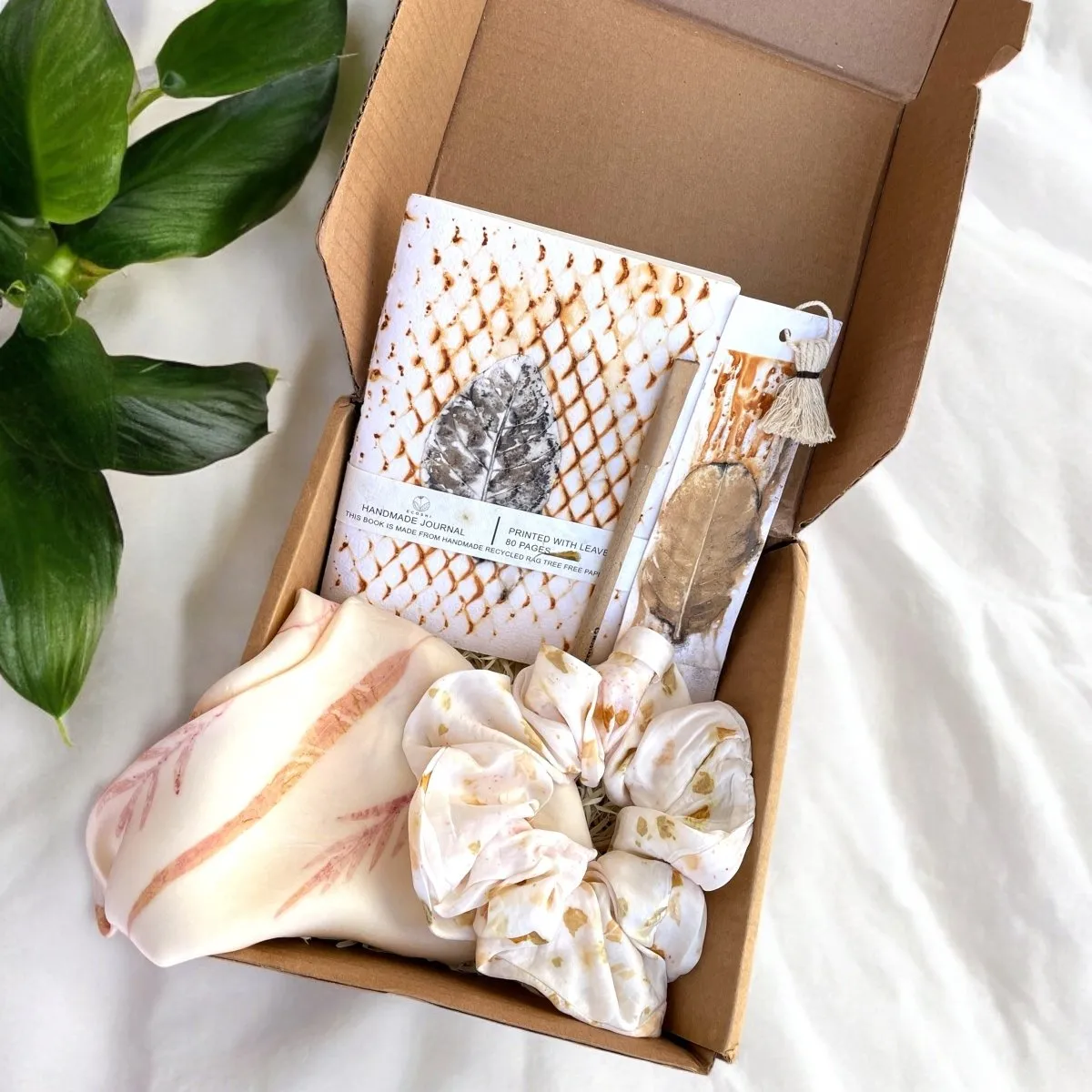 Eco-friendly Gift Box- Leafy Grace