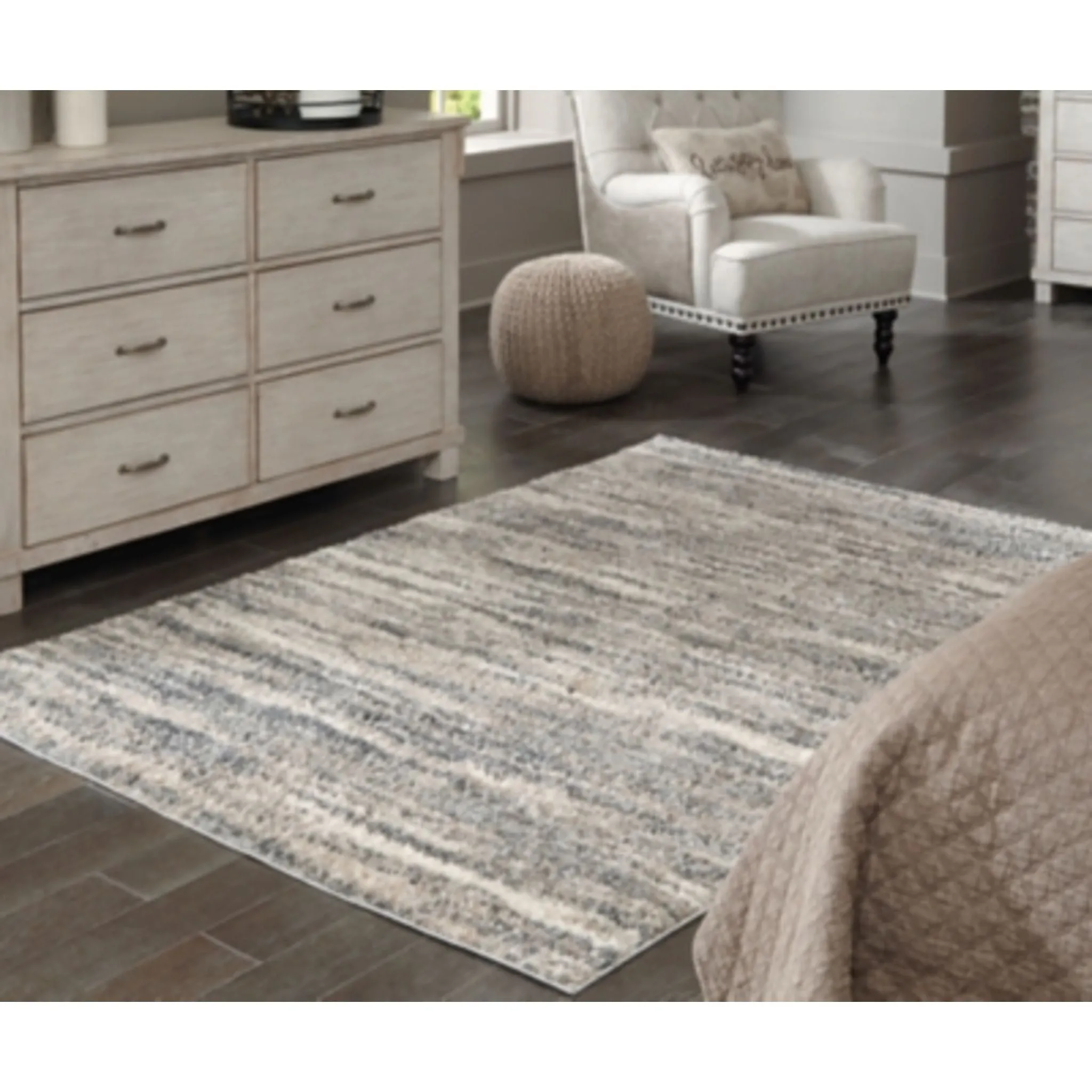 Gizela Area Rug