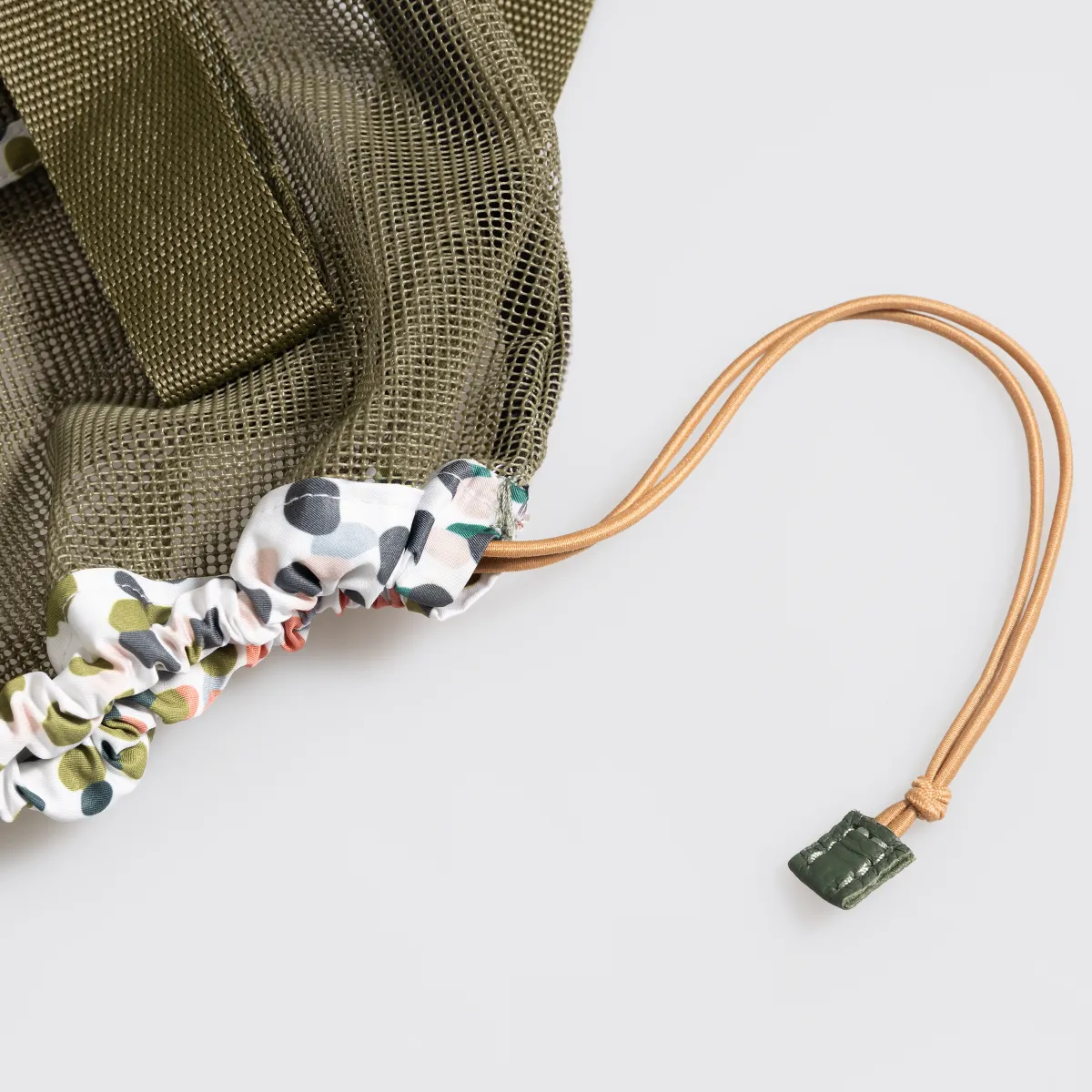 Meshie Bucket Bag OLIVE