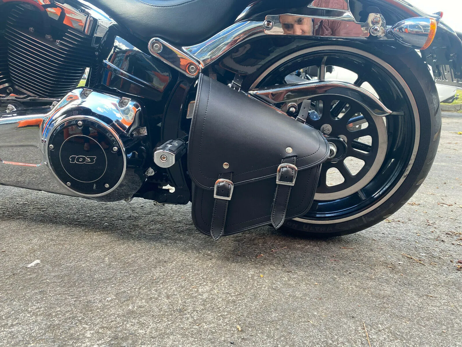 MOTORBIKE CRUISER HARLEY STYLE LEATHER SWINGARM SOFTAIL SOLO BAG