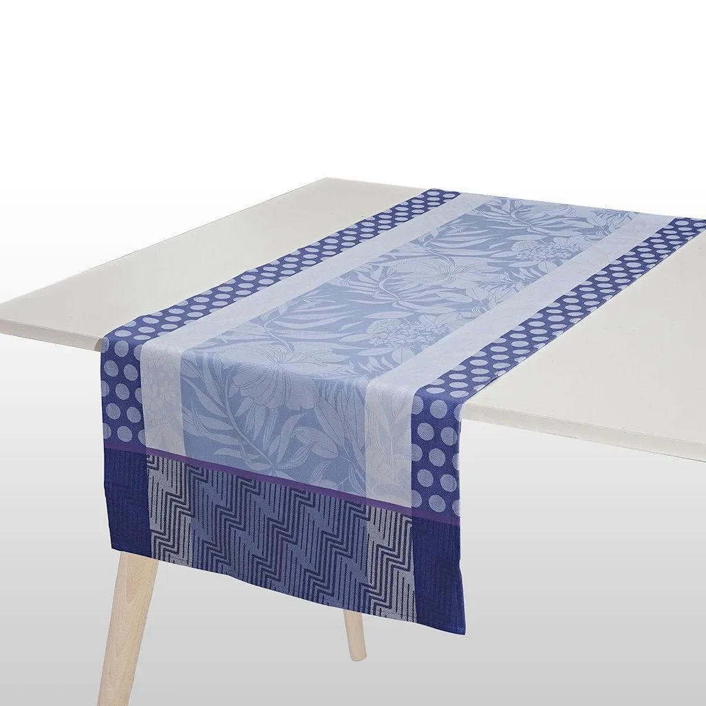 Nature Urbaine Electric Coated Table Linens