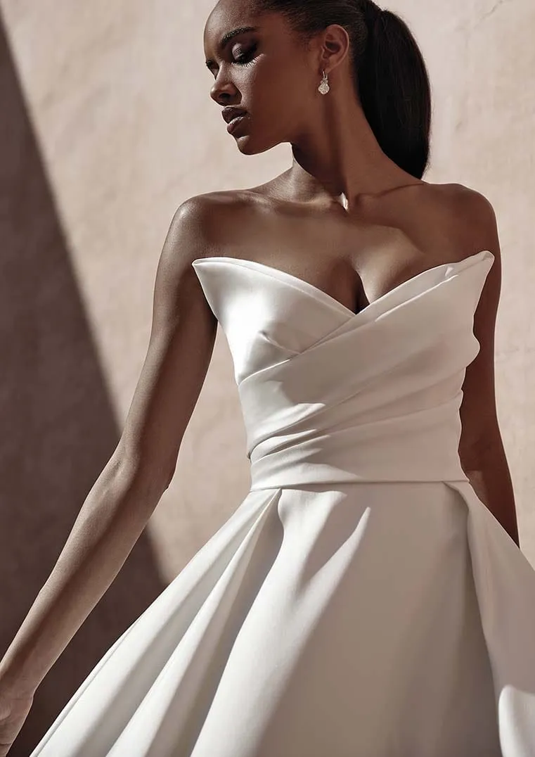 Pronovias: Landon