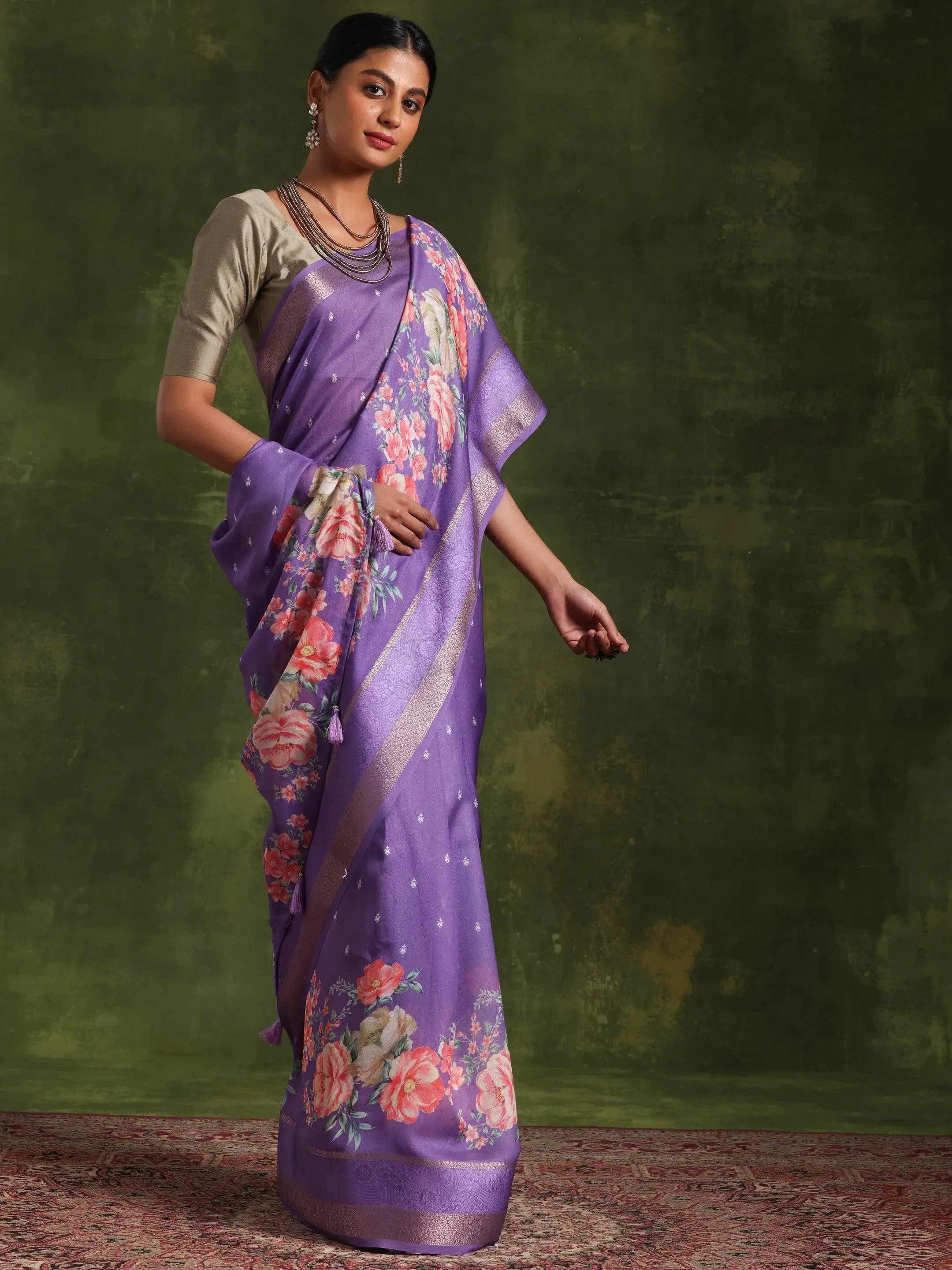 Purple Printed Silk Blend Saree With Unstitched Blouse Piece