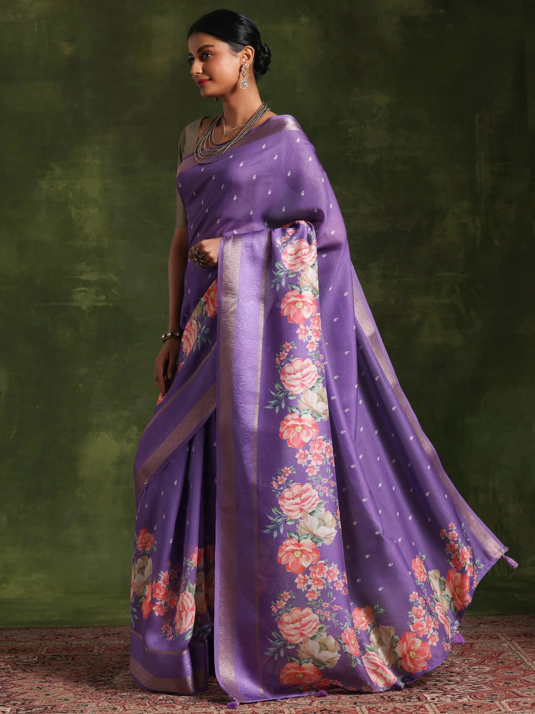 Purple Printed Silk Blend Saree With Unstitched Blouse Piece