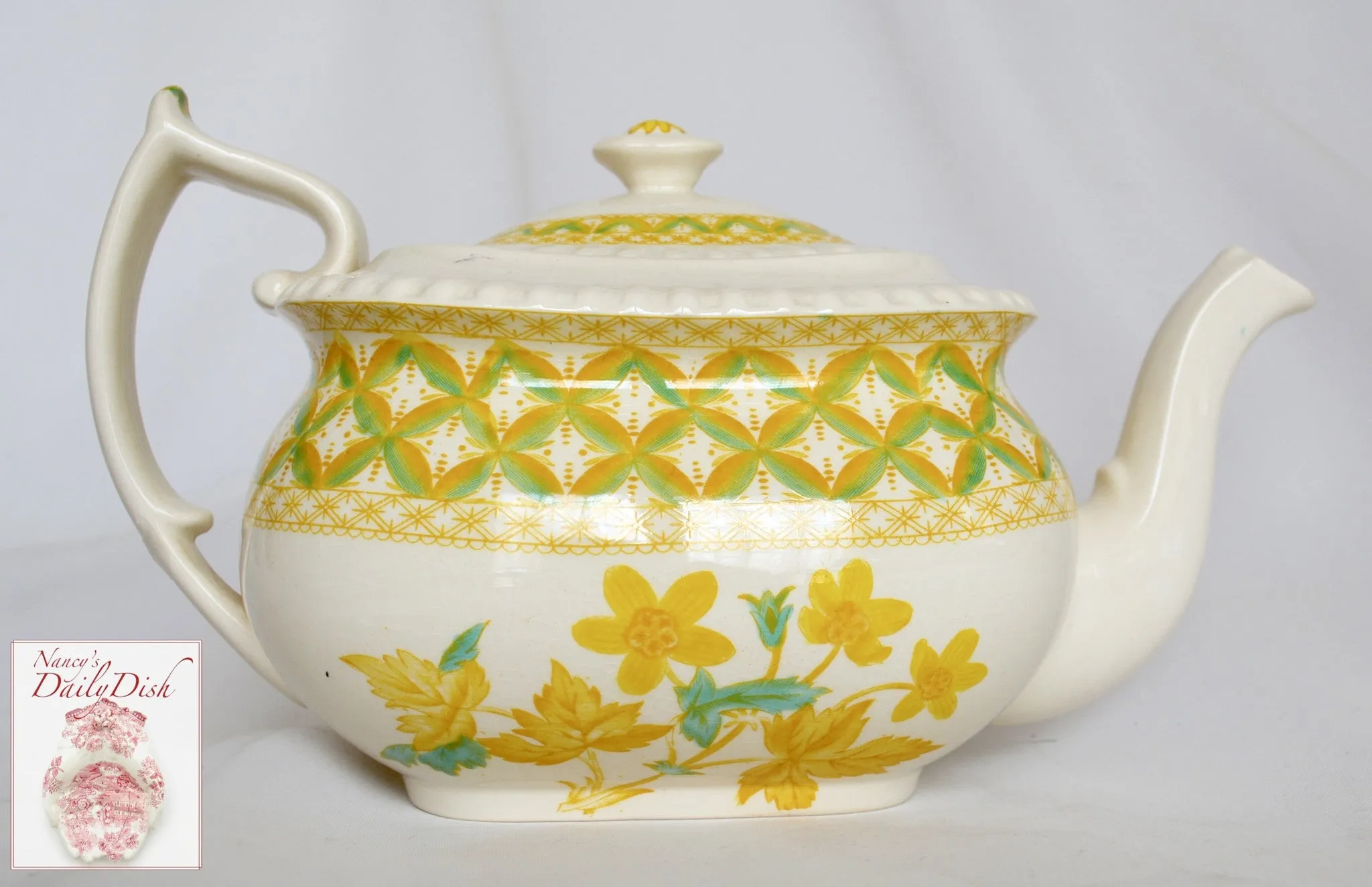 Rare Yellow Transferware Teapot Spode Copeland Lattice and Geraniums Flowers