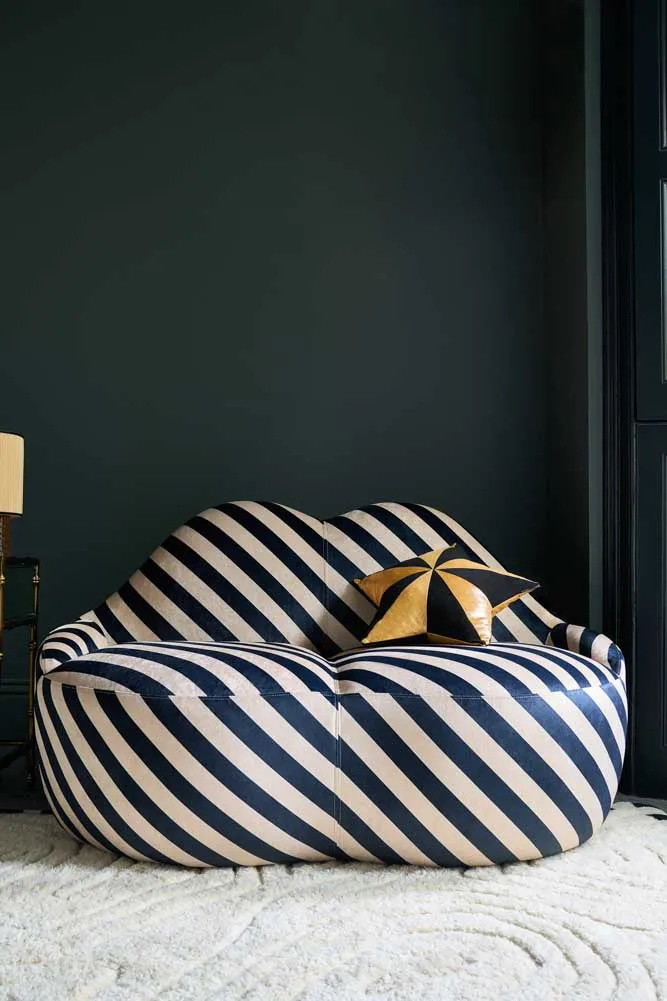 Stripe Lips Sofa