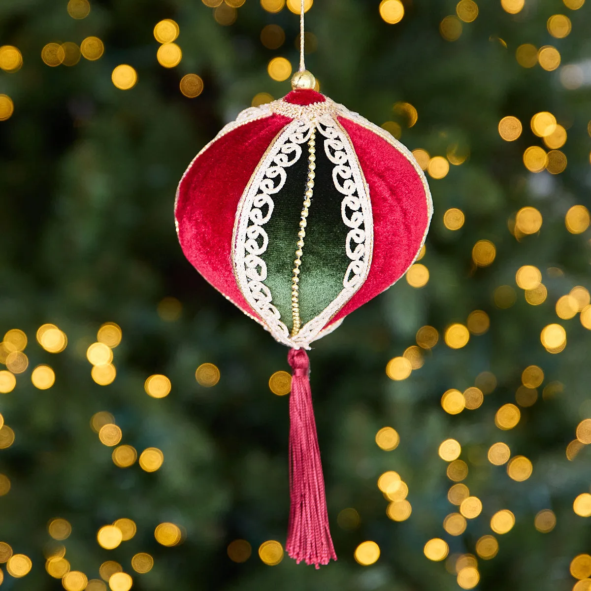 Velvet & Pearl Ornament